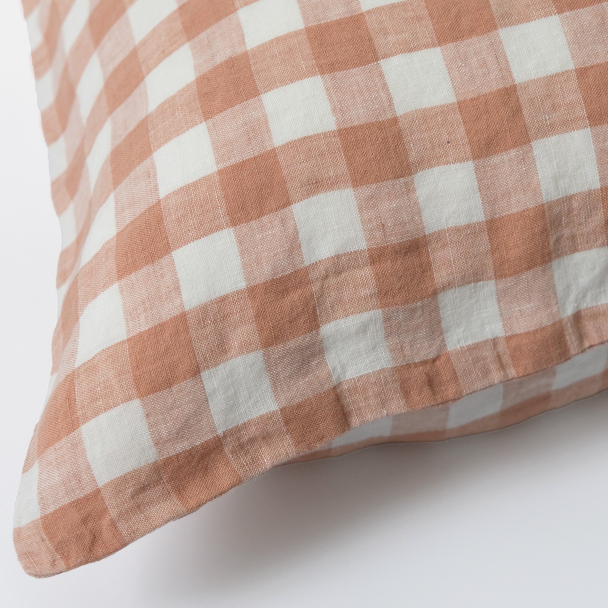 Linen Standard Pillowcase in Moka Medium Gingham