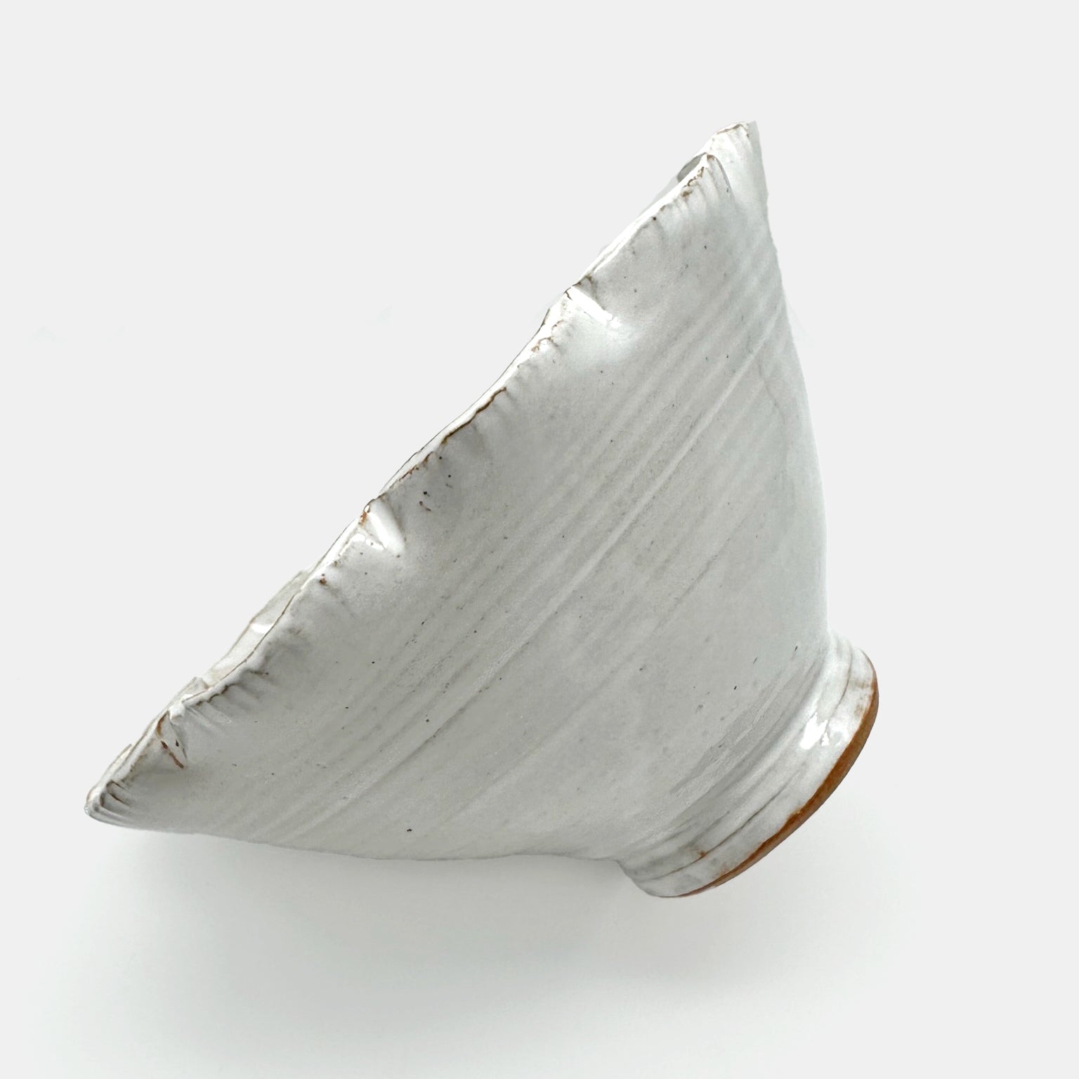 Ceramic Serving Bowl in White Flower Rim