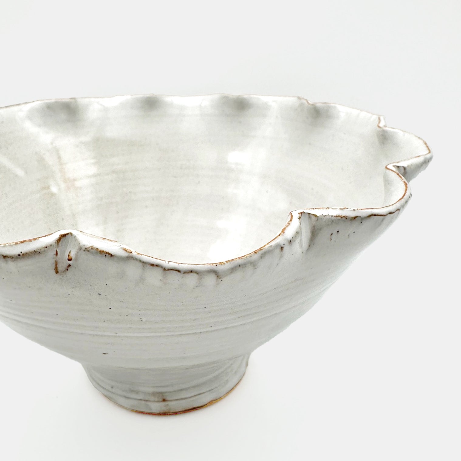 Ceramic Serving Bowl in White Flower Rim