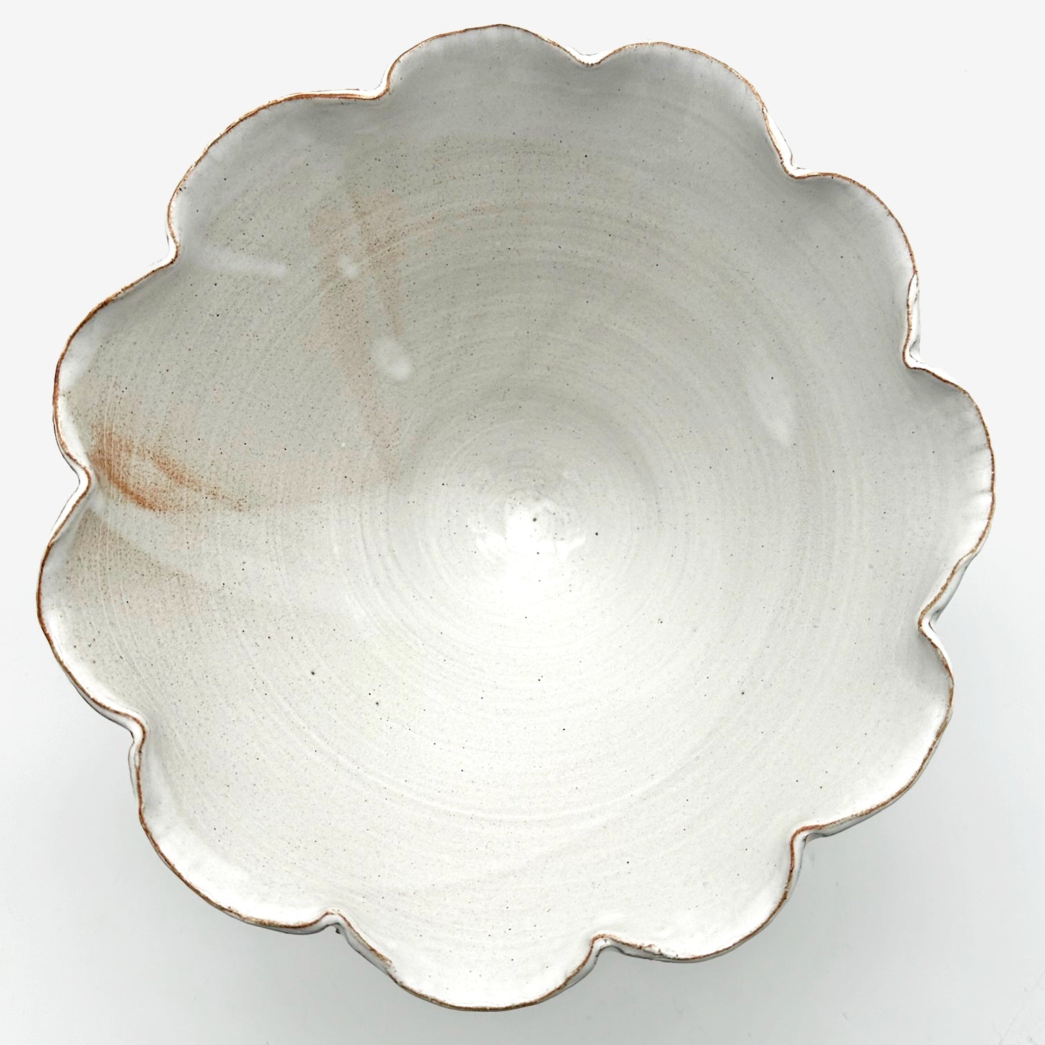 Ceramic Serving Bowl in White Flower Rim
