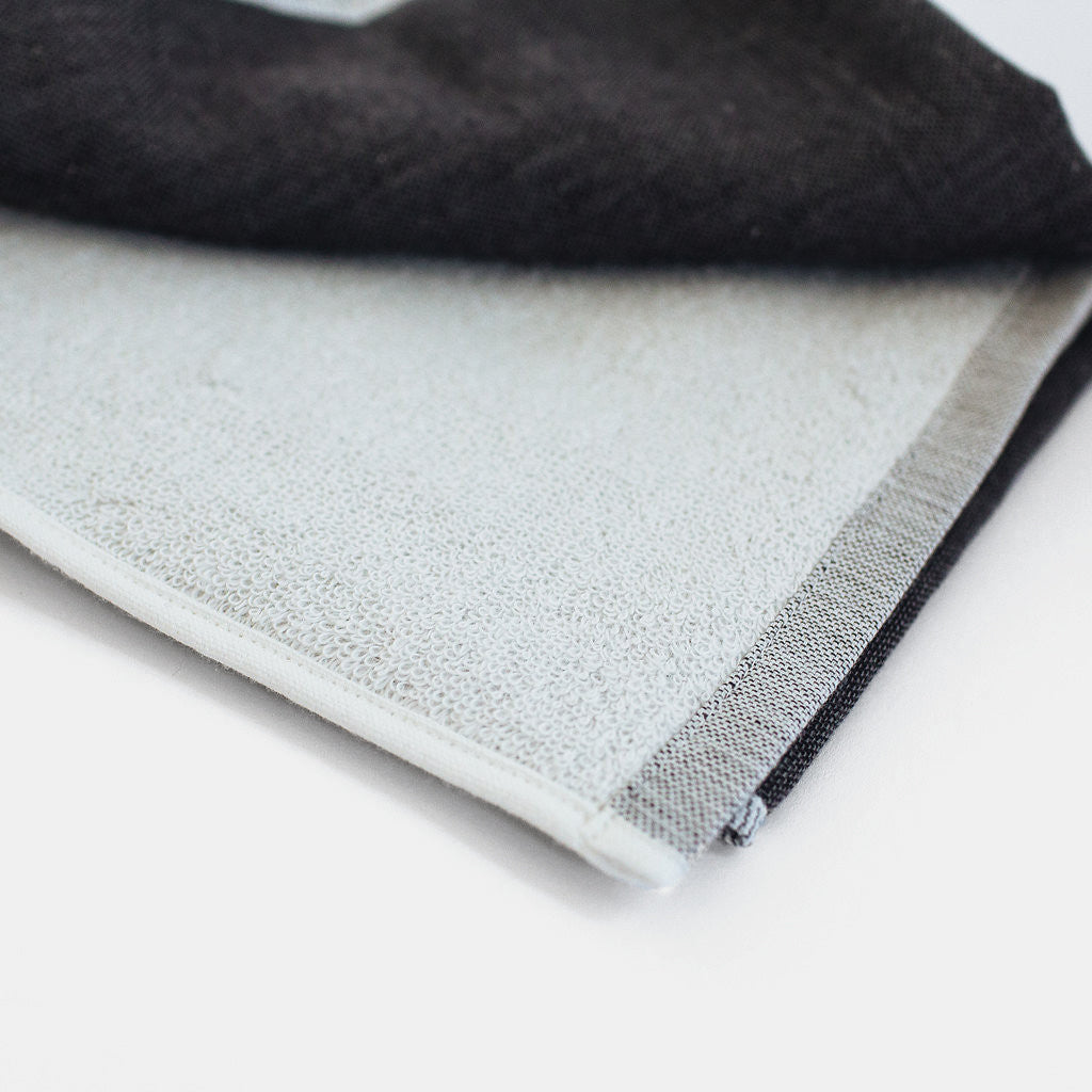 Two Tone Chambray Hand Towel in Charcoal