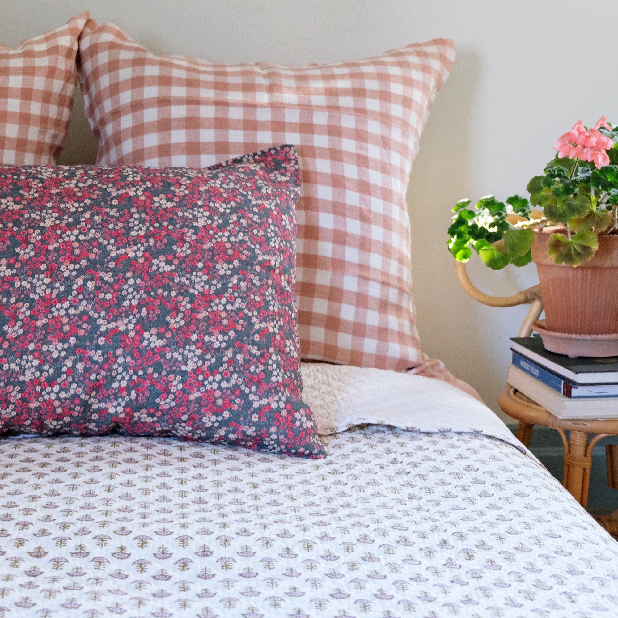 Linen Euro Pillowcase in Moka Medium Gingham
