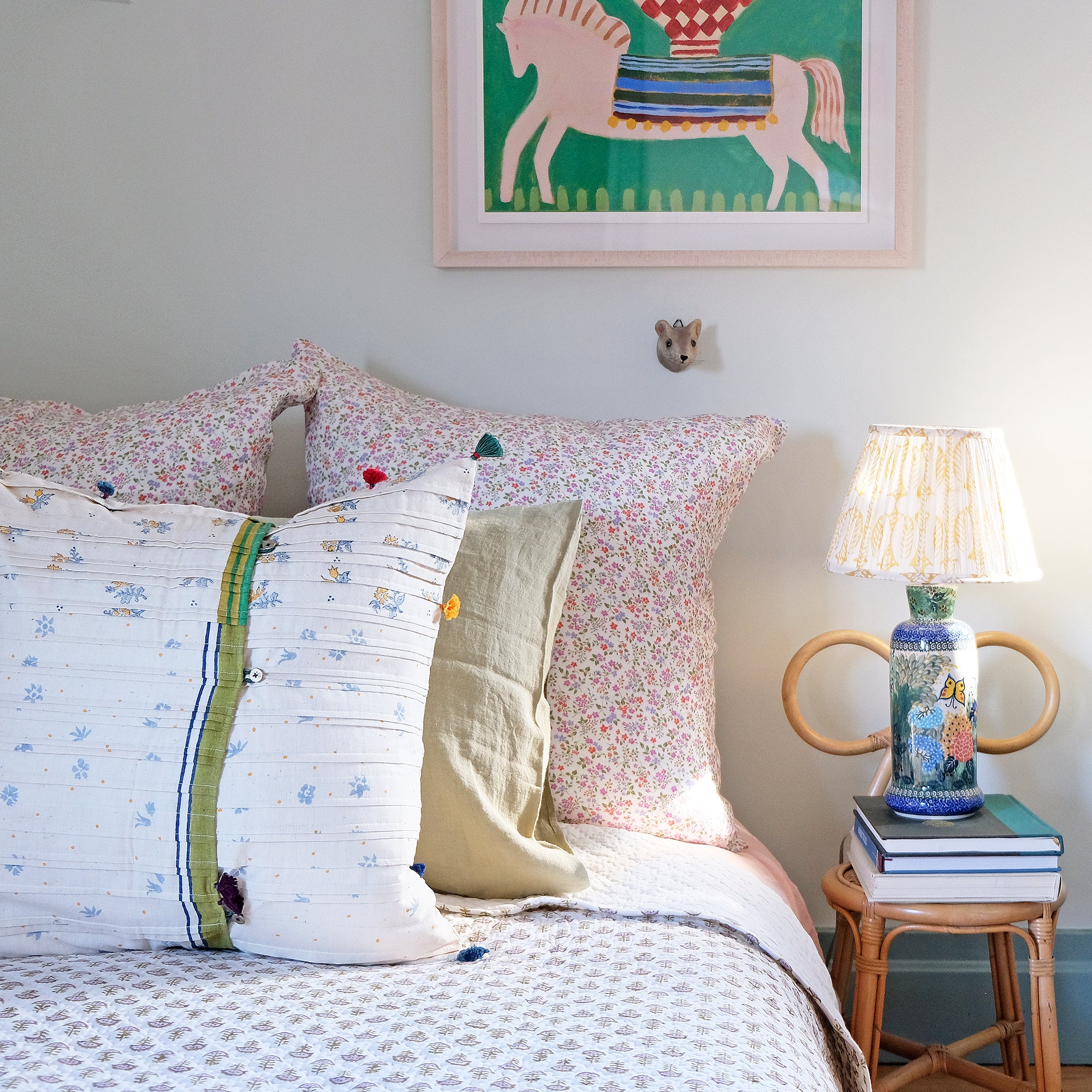 Handloom Square Pillow 200