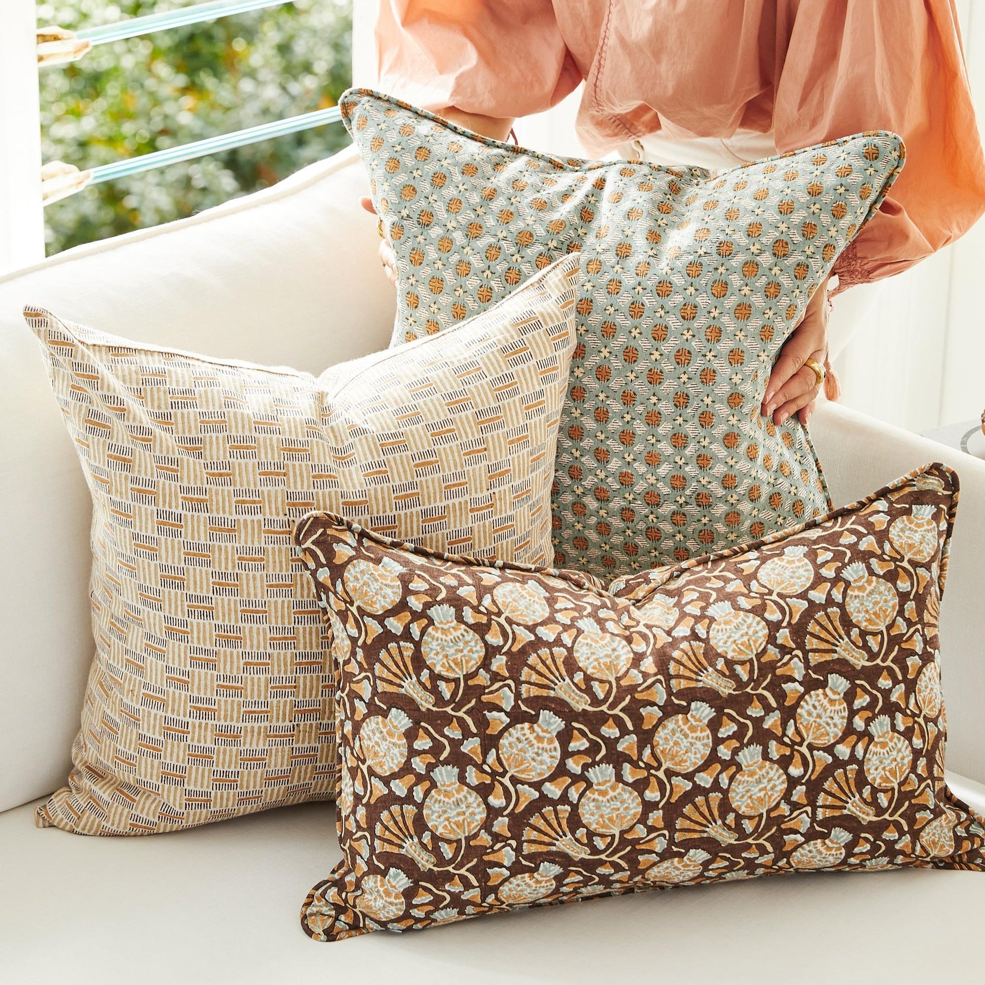 Iznik Sumac Lumbar Pillow