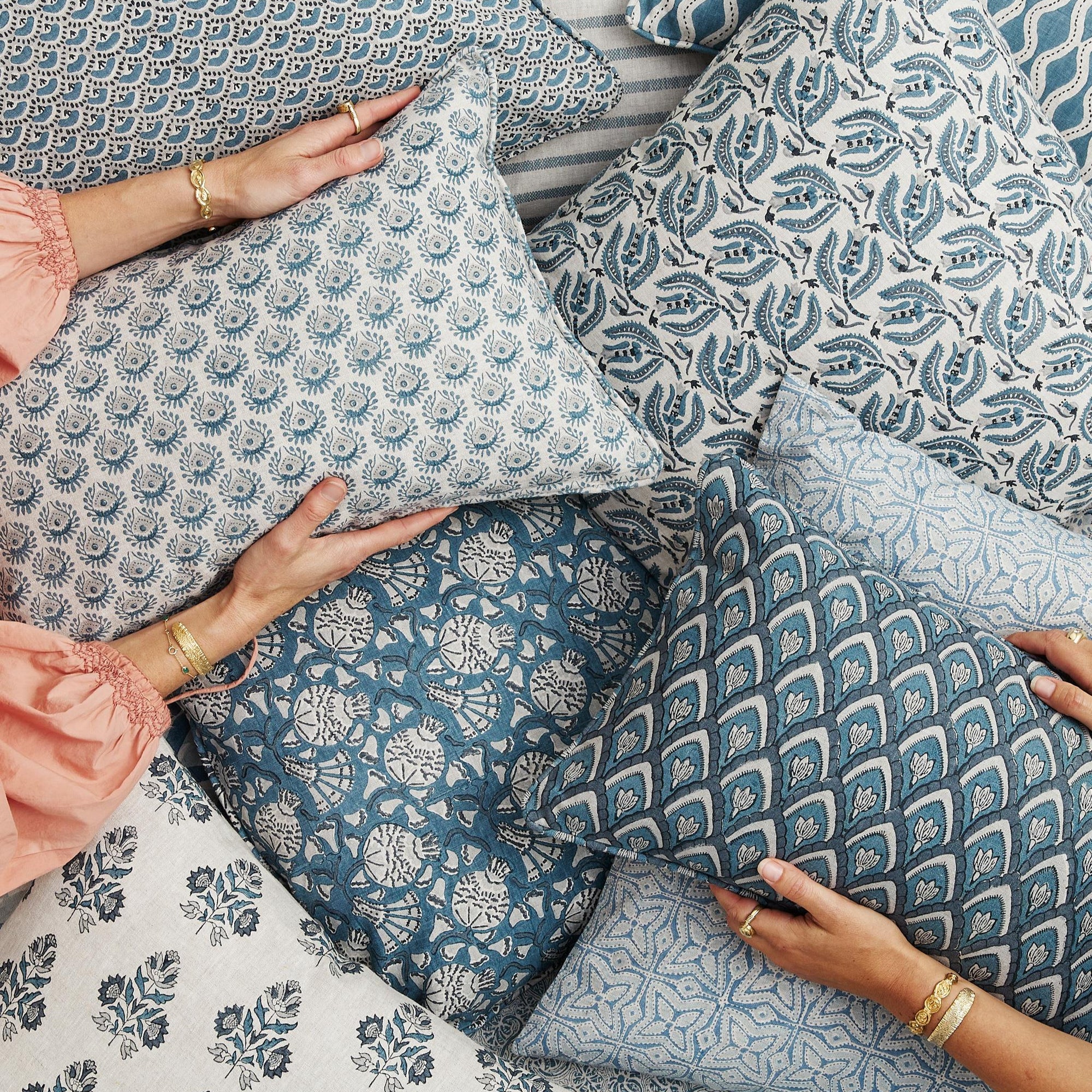 Haveli Mineral Lumbar Pillow