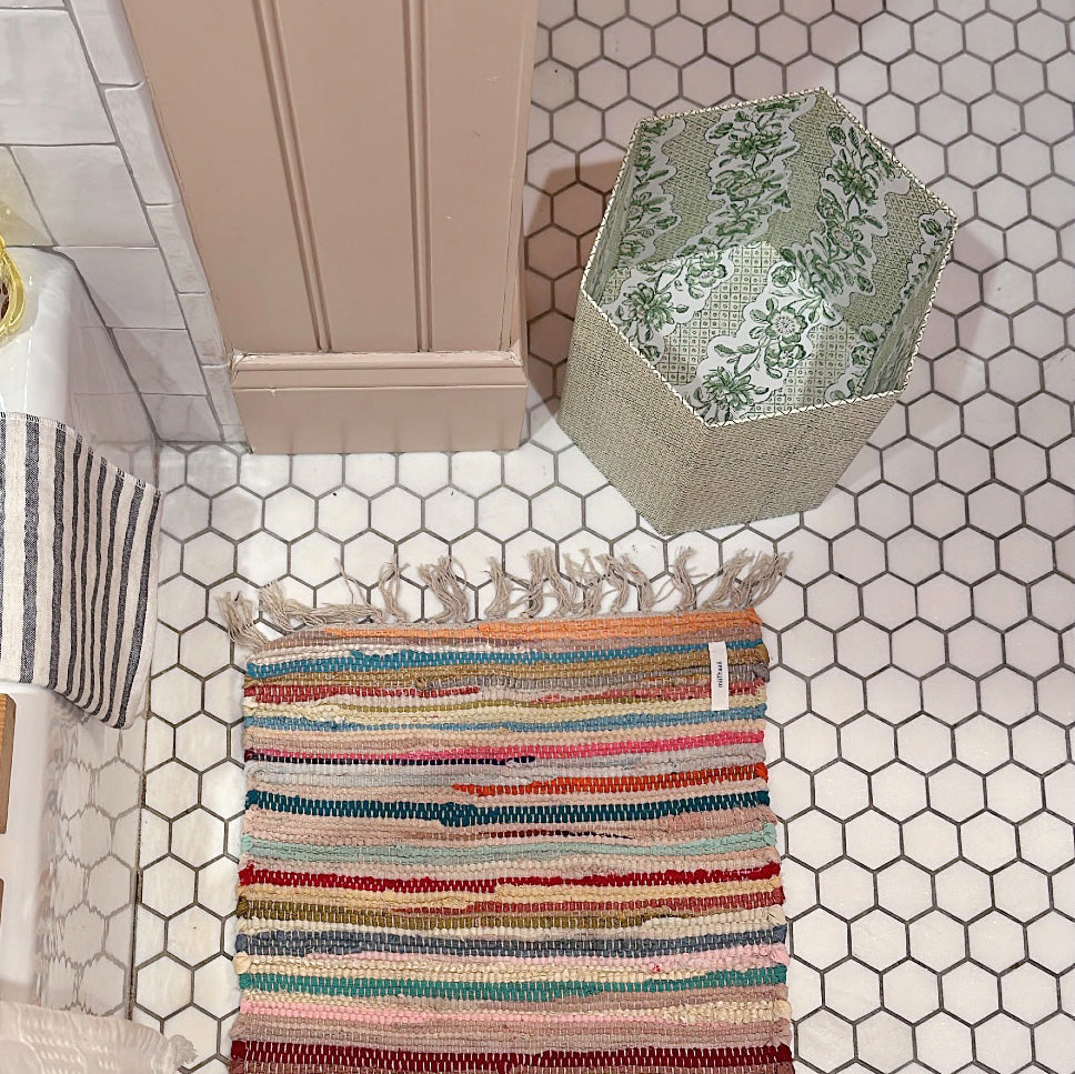 Wastebasket in Dot Green