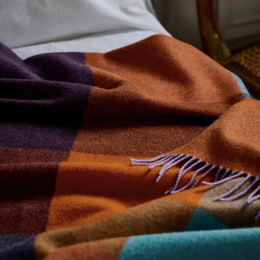 Bloom Lambswool Throw
