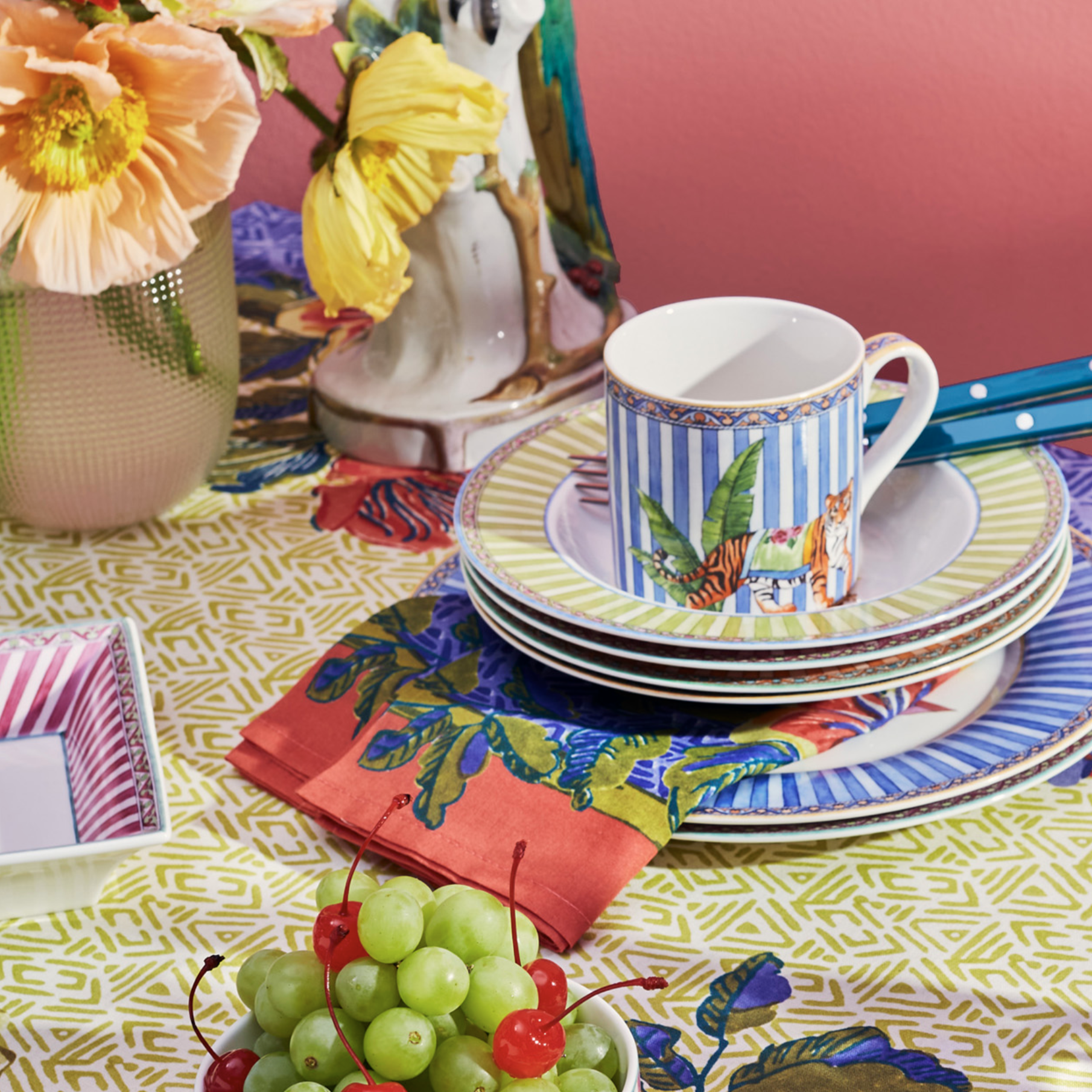 Sariska Porcelain Mug in Pink