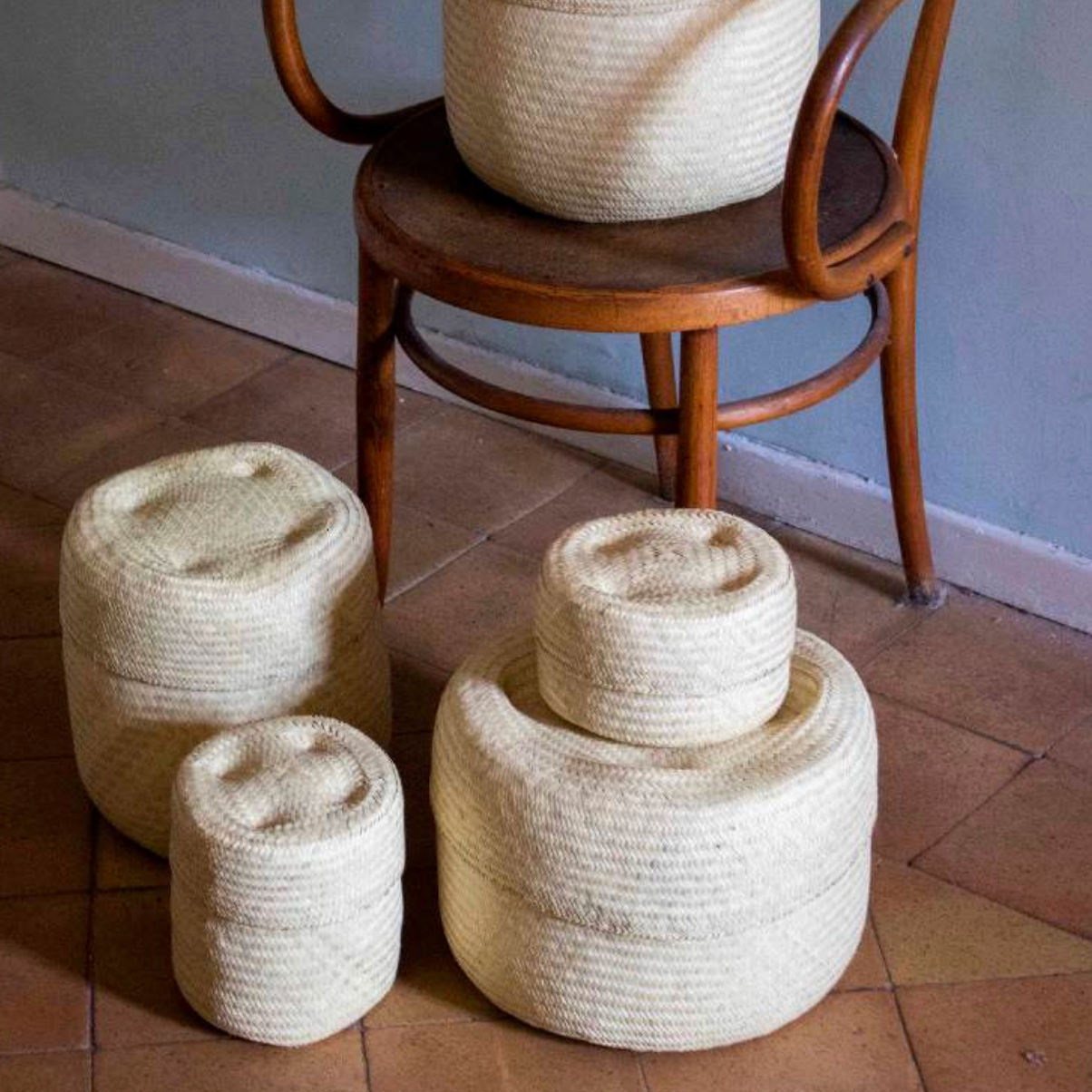 Natural Lidded Basket in Large Wide