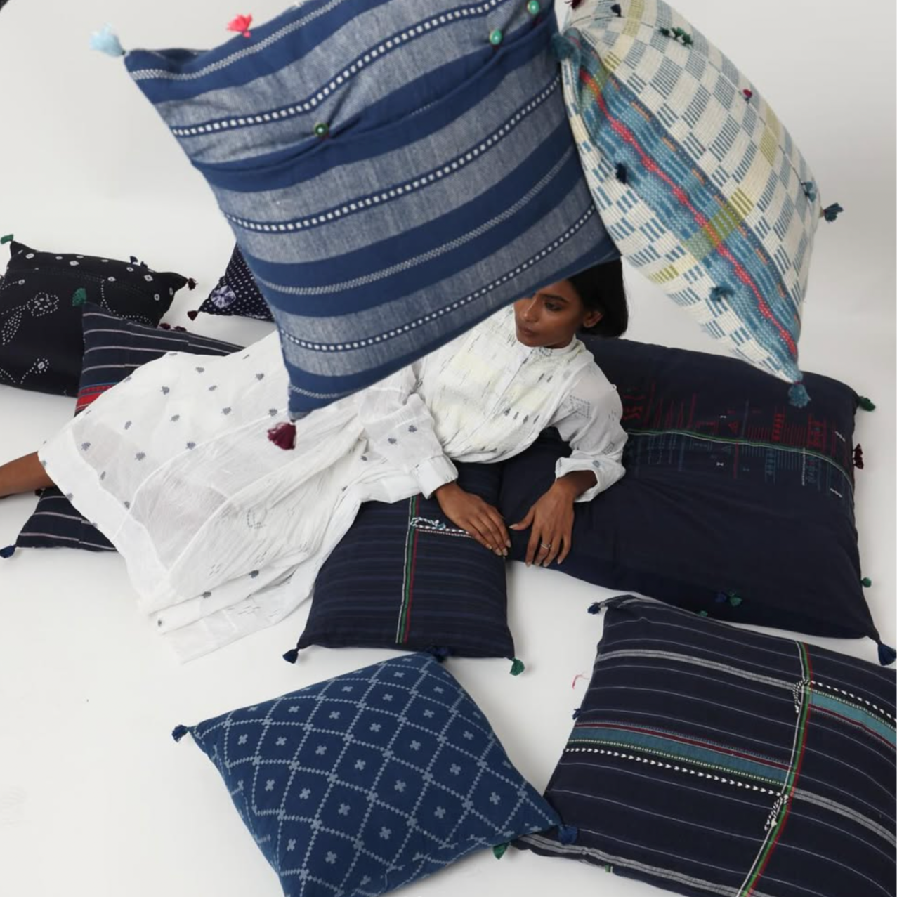 Handloom Square Pillow 179
