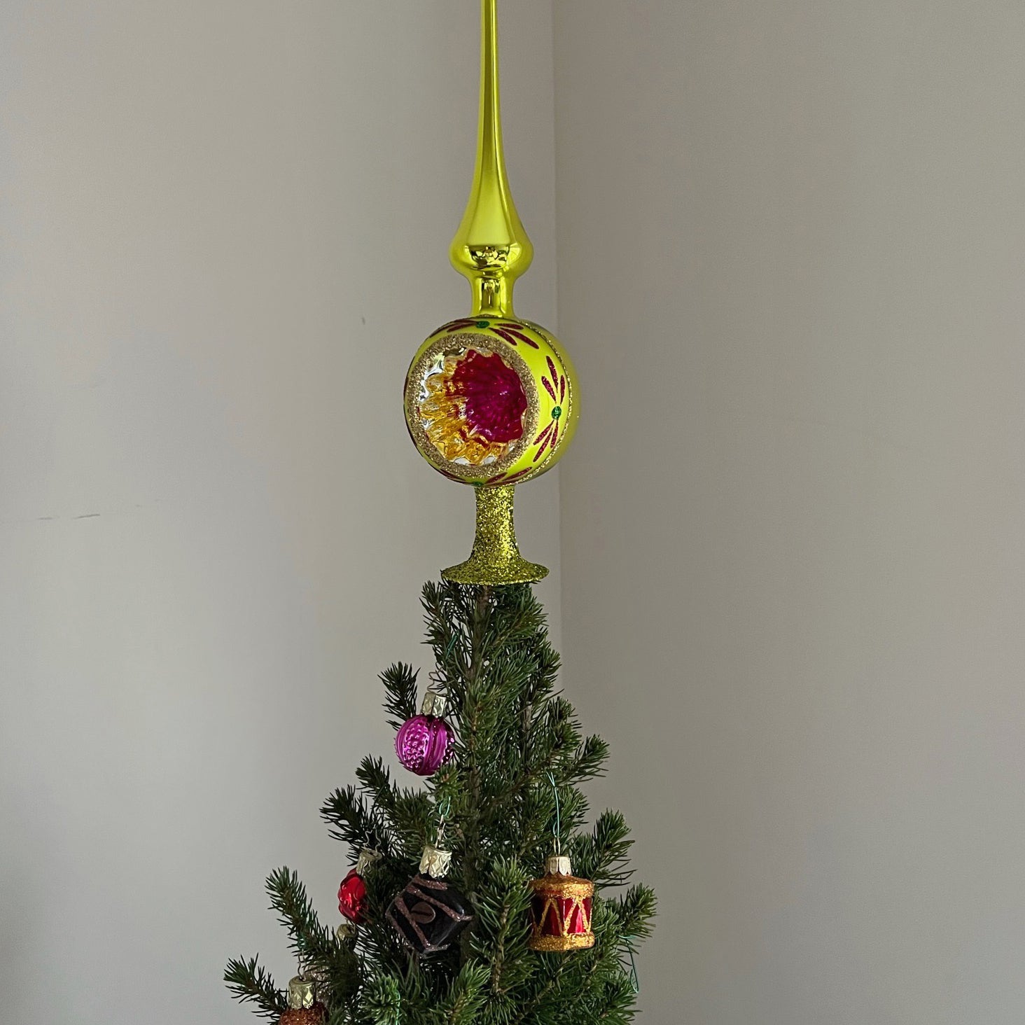 Christmas Shine Tree Topper in Pink and Green