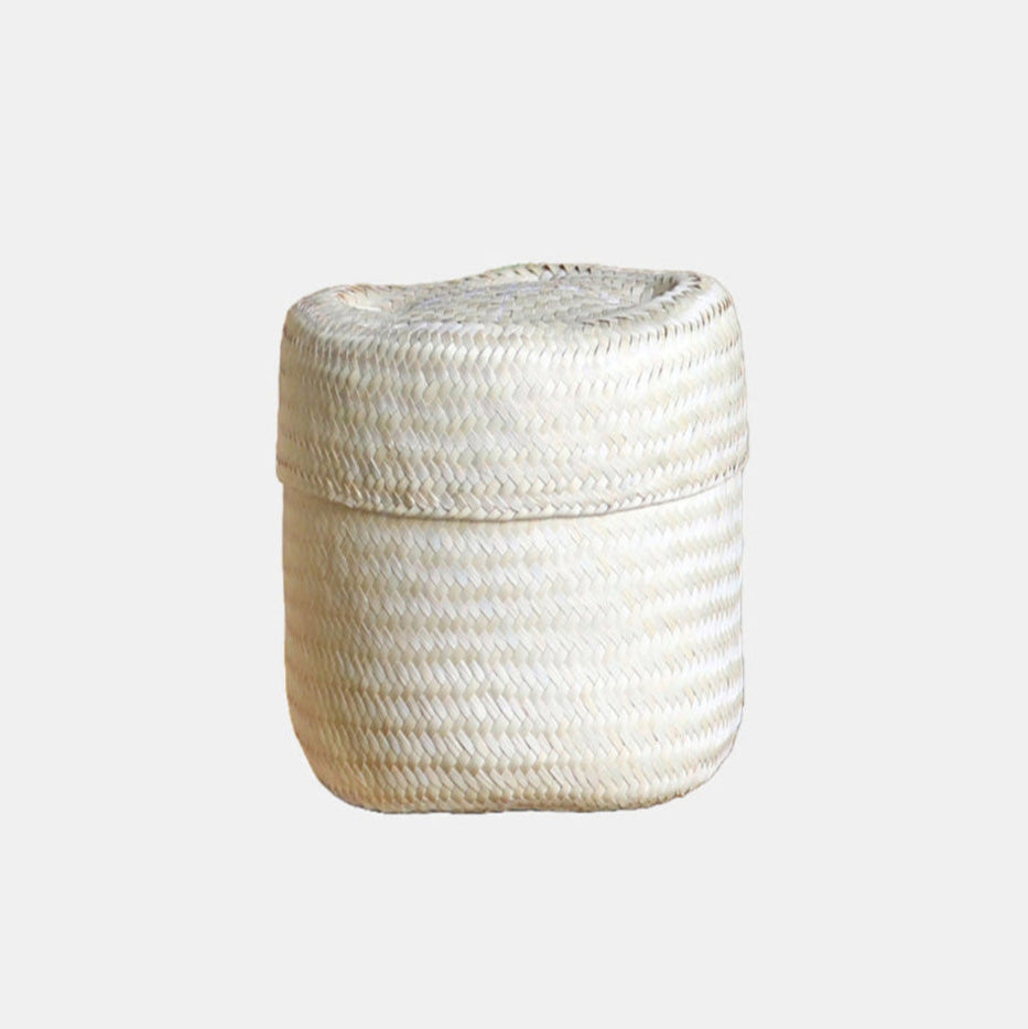 Natural Lidded Basket in Small Tall