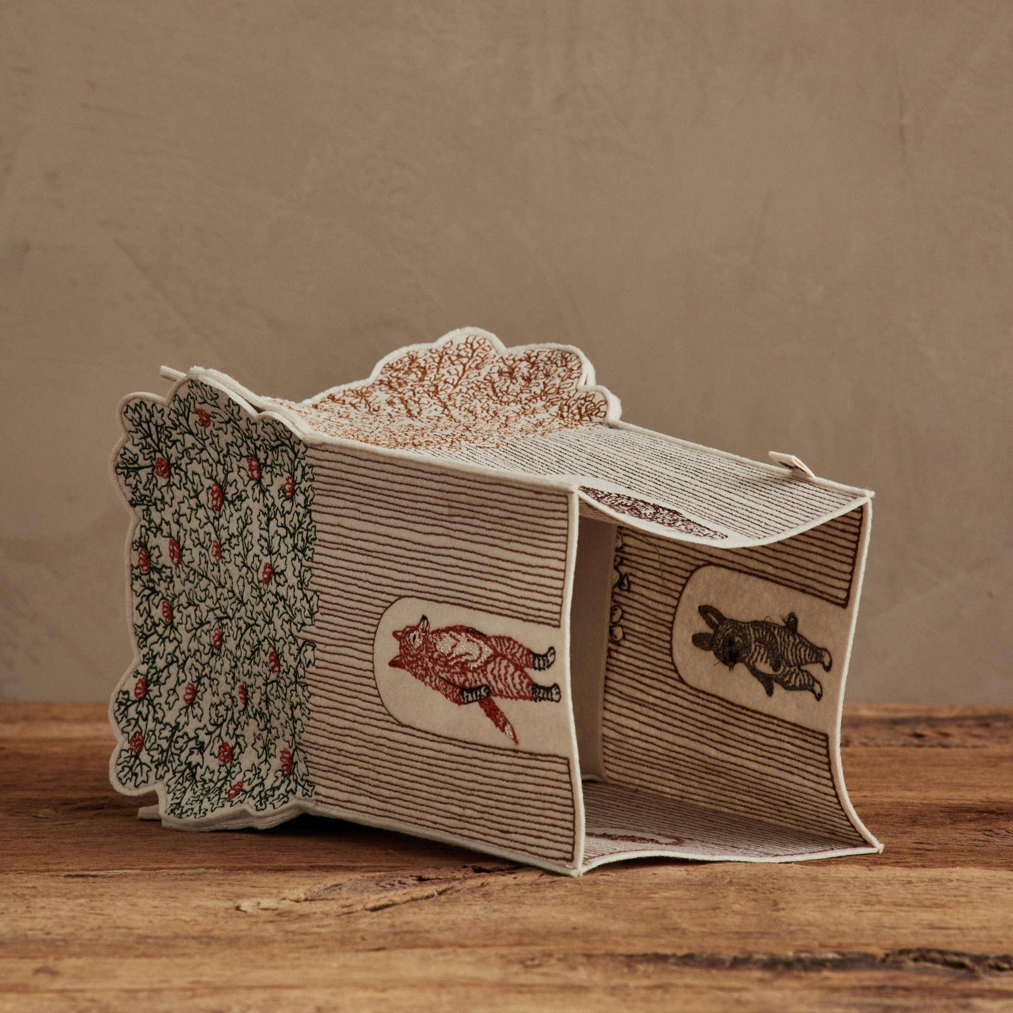 Treehouse Tissue Box Cover