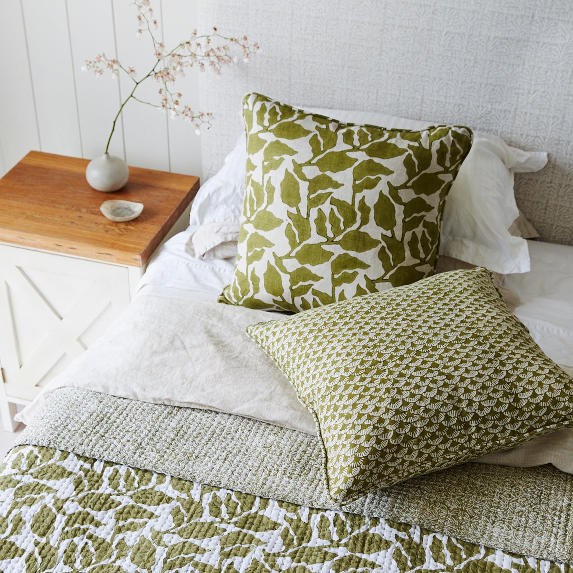 Flores Moss Square Pillow