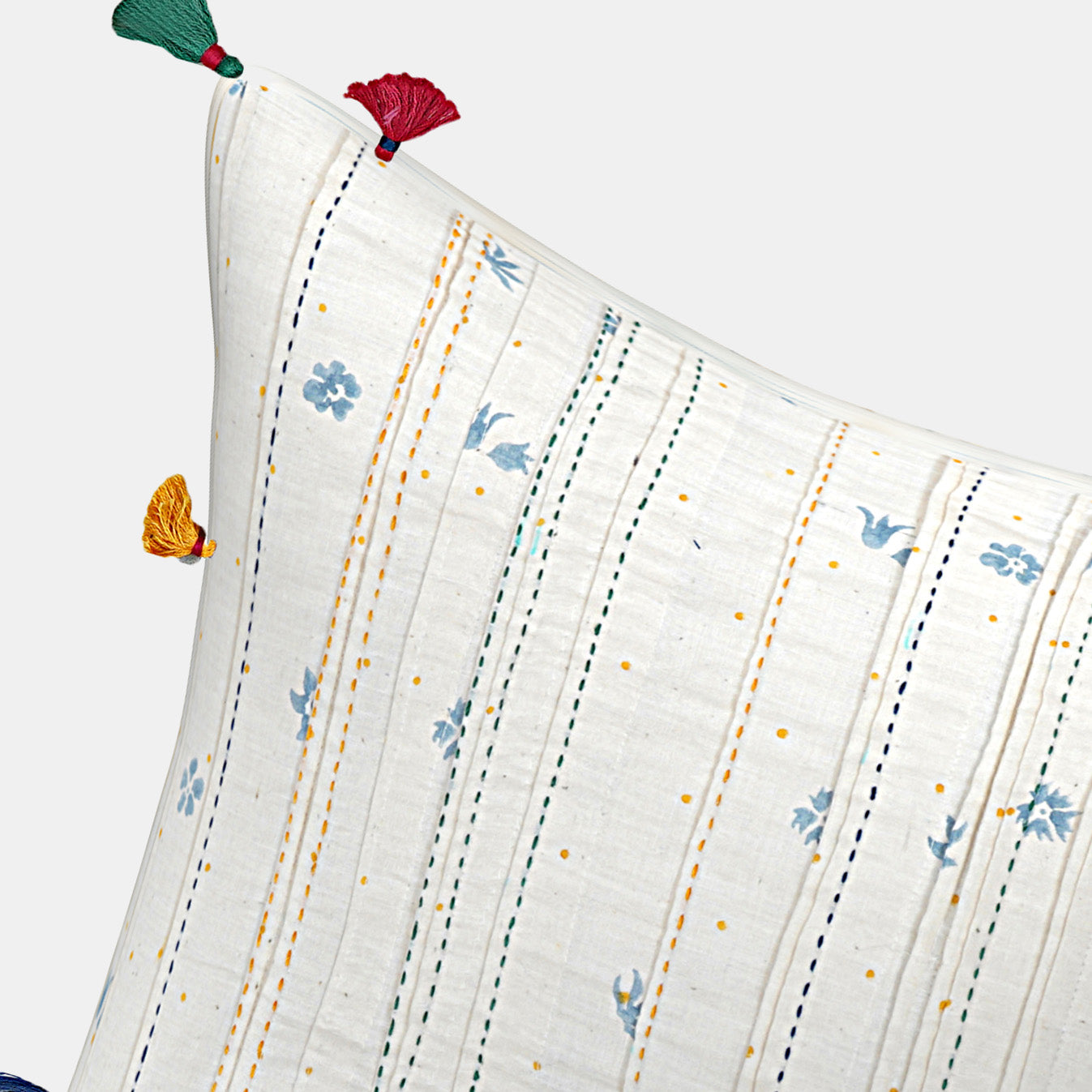 Handloom Square Pillow 200