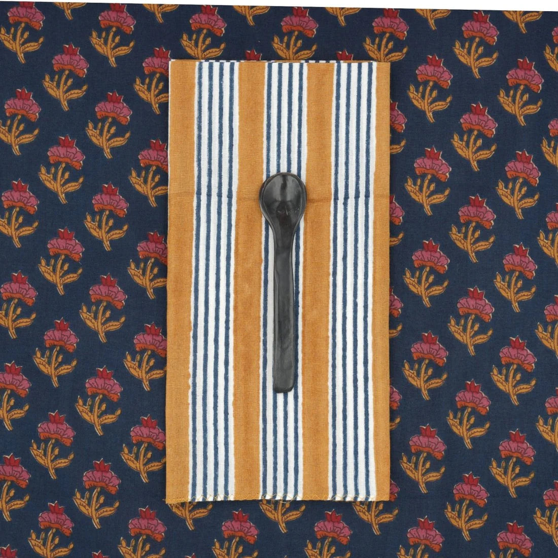 Alice Sunflower Napkins: Set of 4