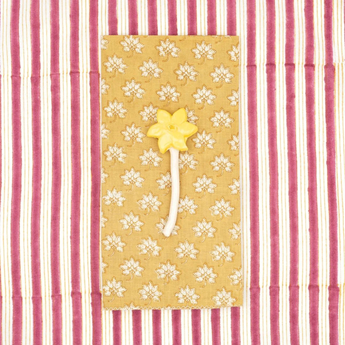 Plumbago Gold Napkins: Set of 4