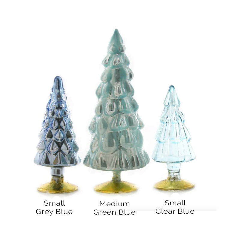 Small Hue Tree in Snowfall