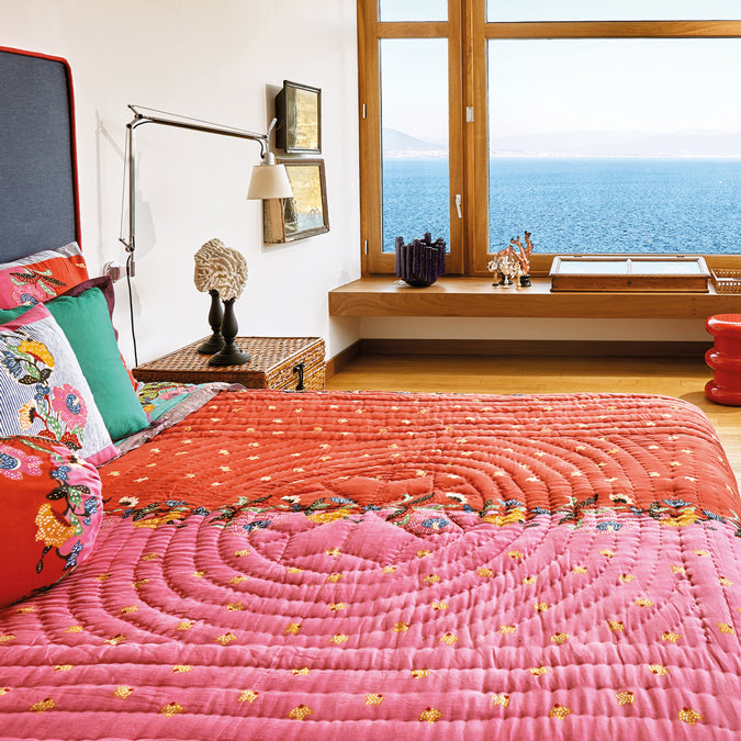 Indonesian Red Rose Quilt in Queen/King