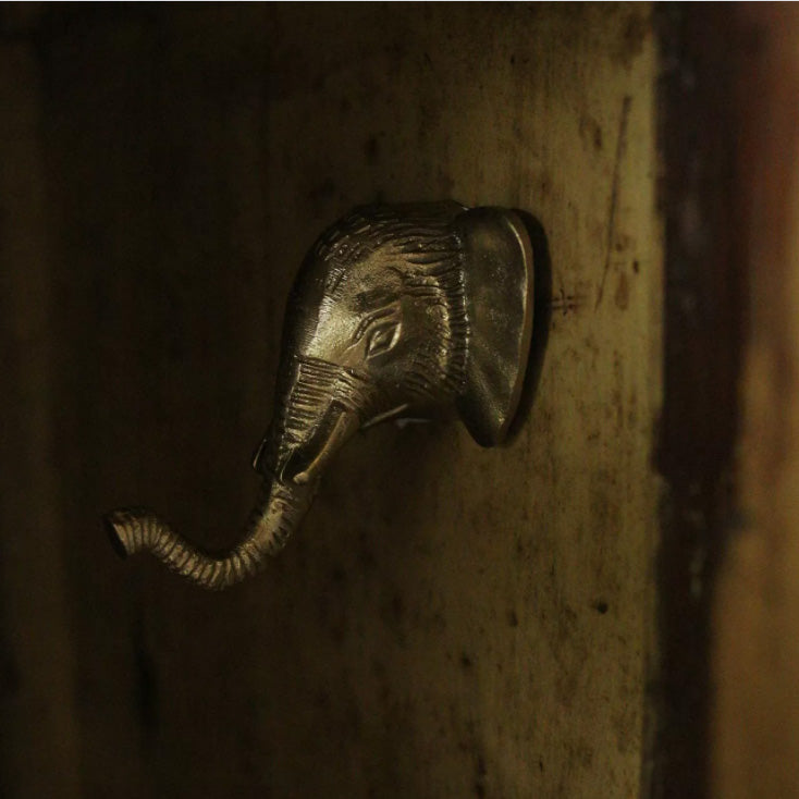 Billy Elephant Hook