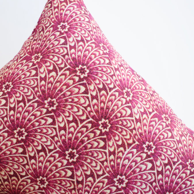 Capello Shell Pink Pillow, lumbar
