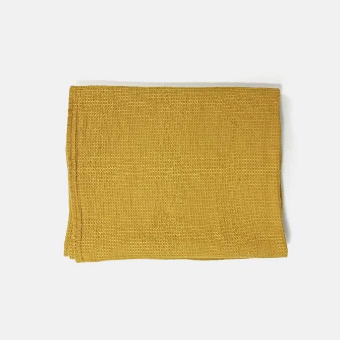 http://shopthemansion.com/cdn/shop/products/Linen-Waffle-Hair-Towel-Honey-Yellow-1b.jpg?v=1612300462