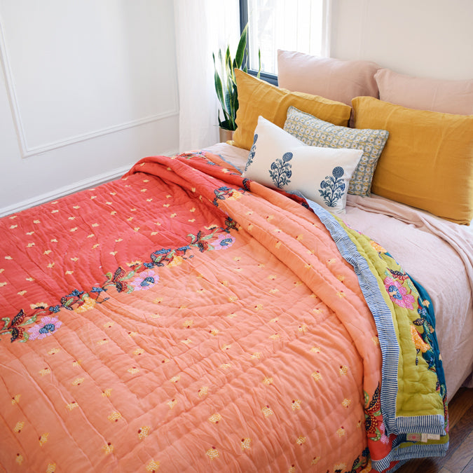 Linen Fitted Sheet in Pale Pink