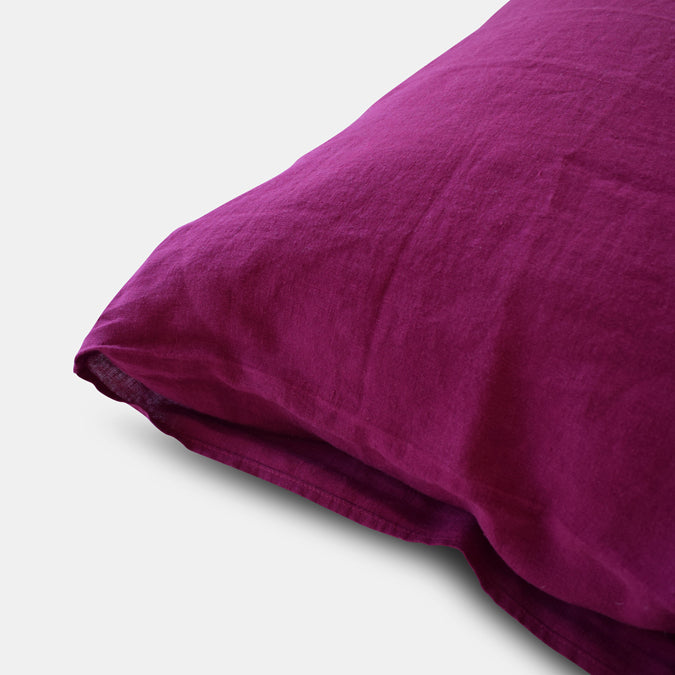 Linen Standard Pillowcase, beetroot