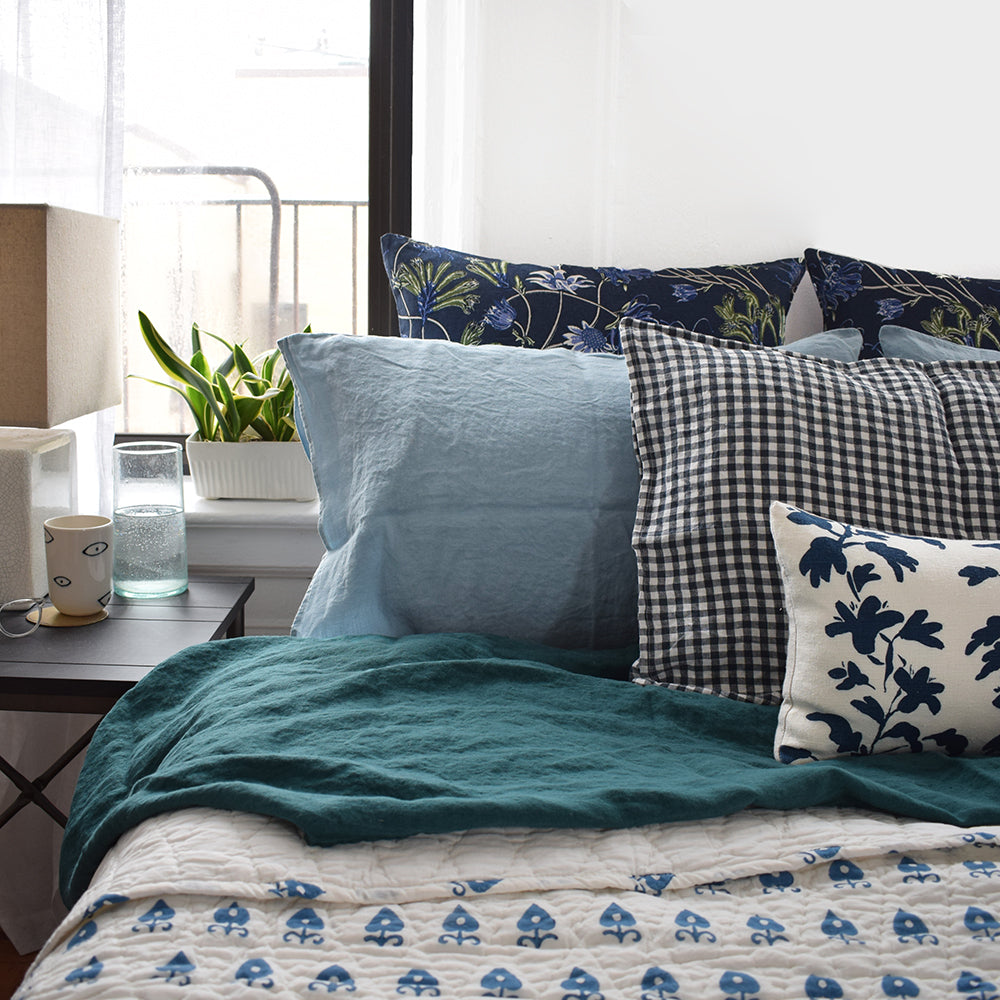 Linge Particulier Scandinavian Blue Standard Linen Pillowcase Sham with blue quilt and green linen sheet for a colorful linen bedding look in grey blue - Collyer's Mansion