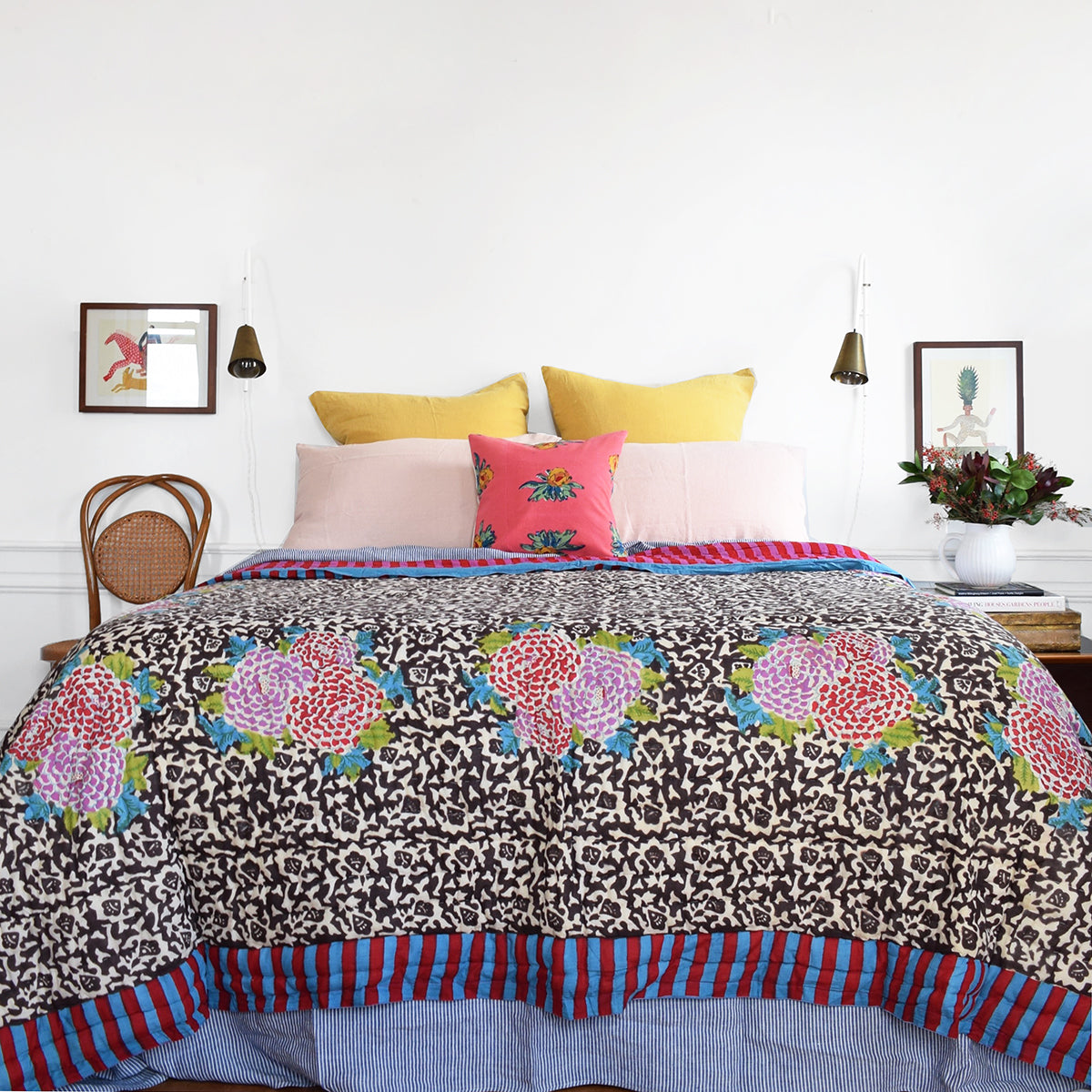 Arabesque Coffee Quilt
