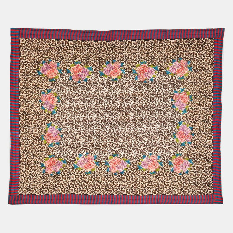 Arabesque Coffee Quilt