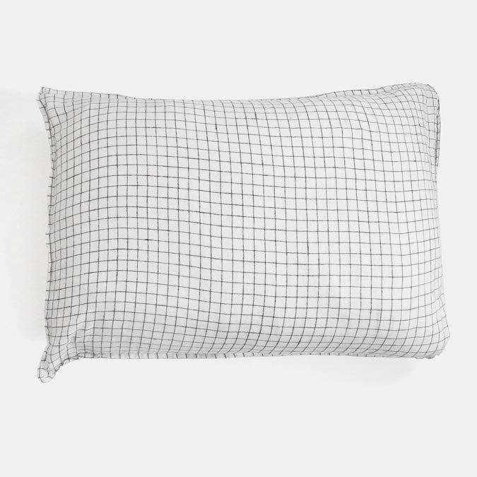 Linen Standard Pillowcase in Black Check