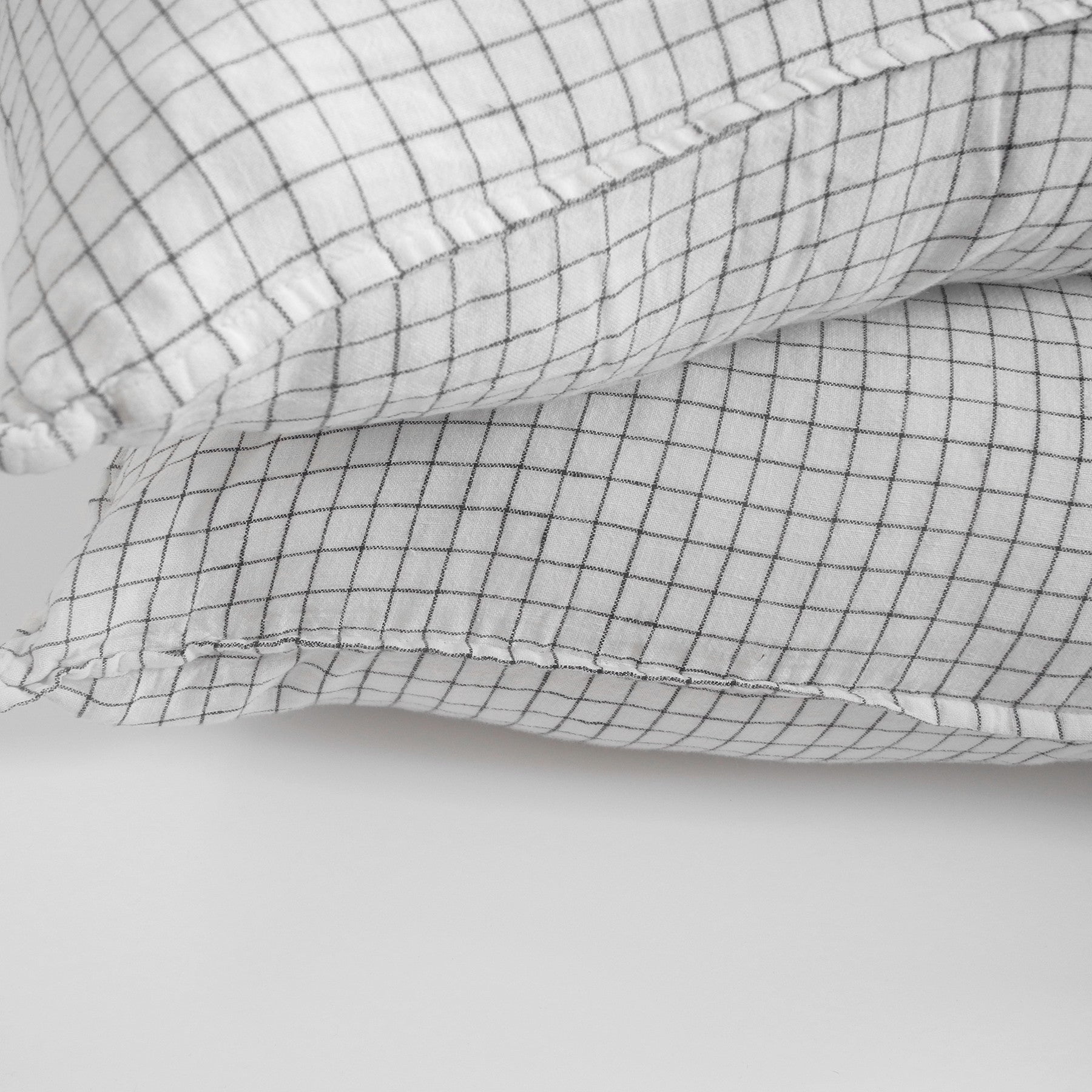Linen Standard Pillowcase, black check, Pillowcase, Linge Particulier, Collyer's Mansion - Collyer's Mansion