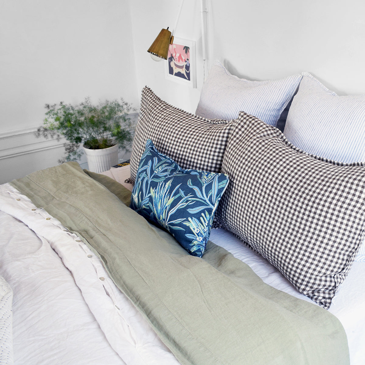 Linen Standard Pillowcase in Brown Gingham