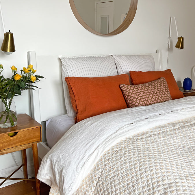 Ponza Musk Lumbar Pillow