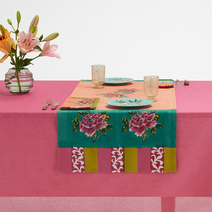 Ortensia Peach Table Runner