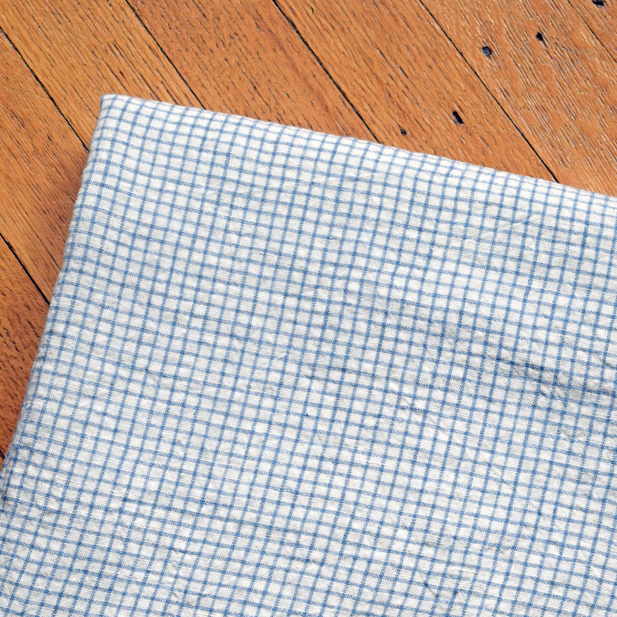 Linen Tablecloth in Sky Checks