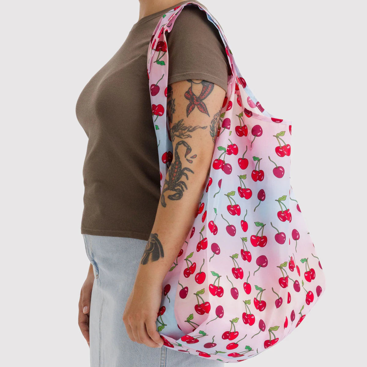 Big Baggu in Cherries