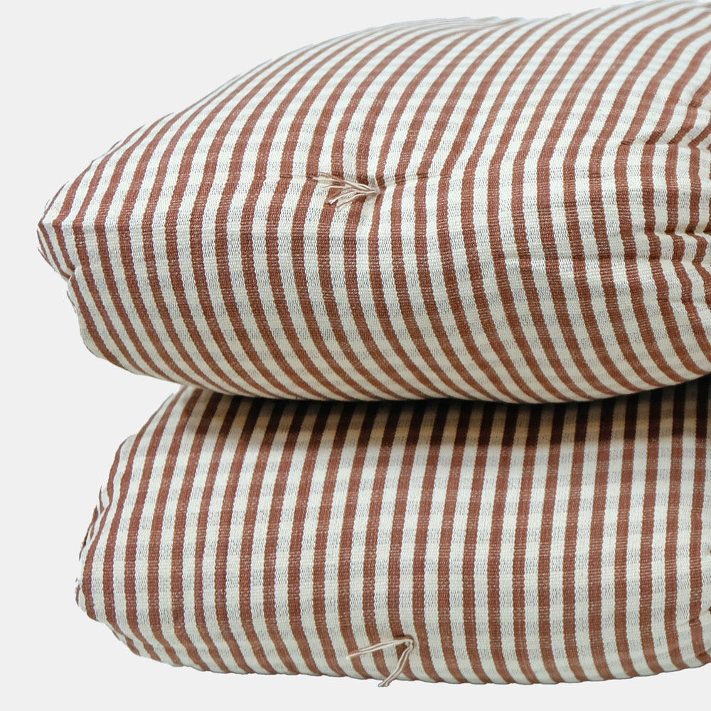Brown Gingham Throw Bed