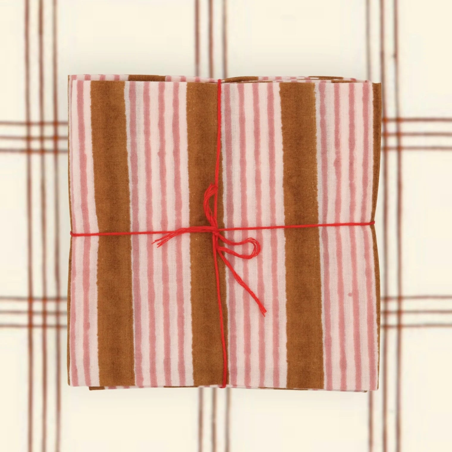 Alice Powder Napkins: Set of 4