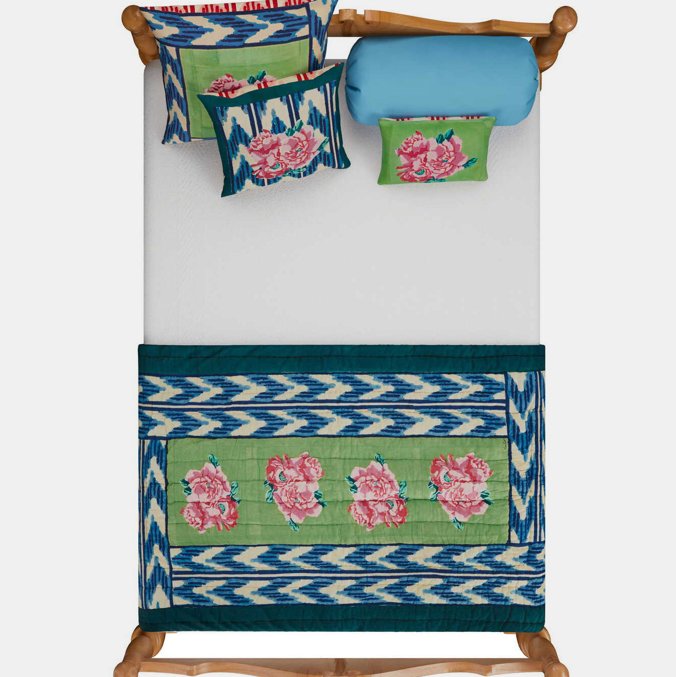 Nina Rose Mint Junior Quilt