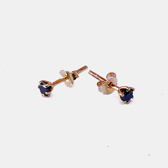 Single Black Diamond Stud