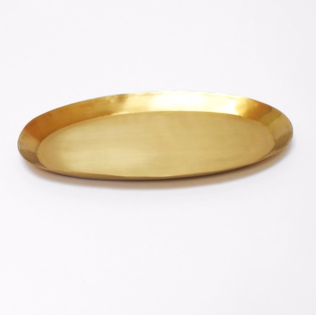 Fog Linen Oval Brass Tray for dining or home decor - Collyer&#39;s Mansion