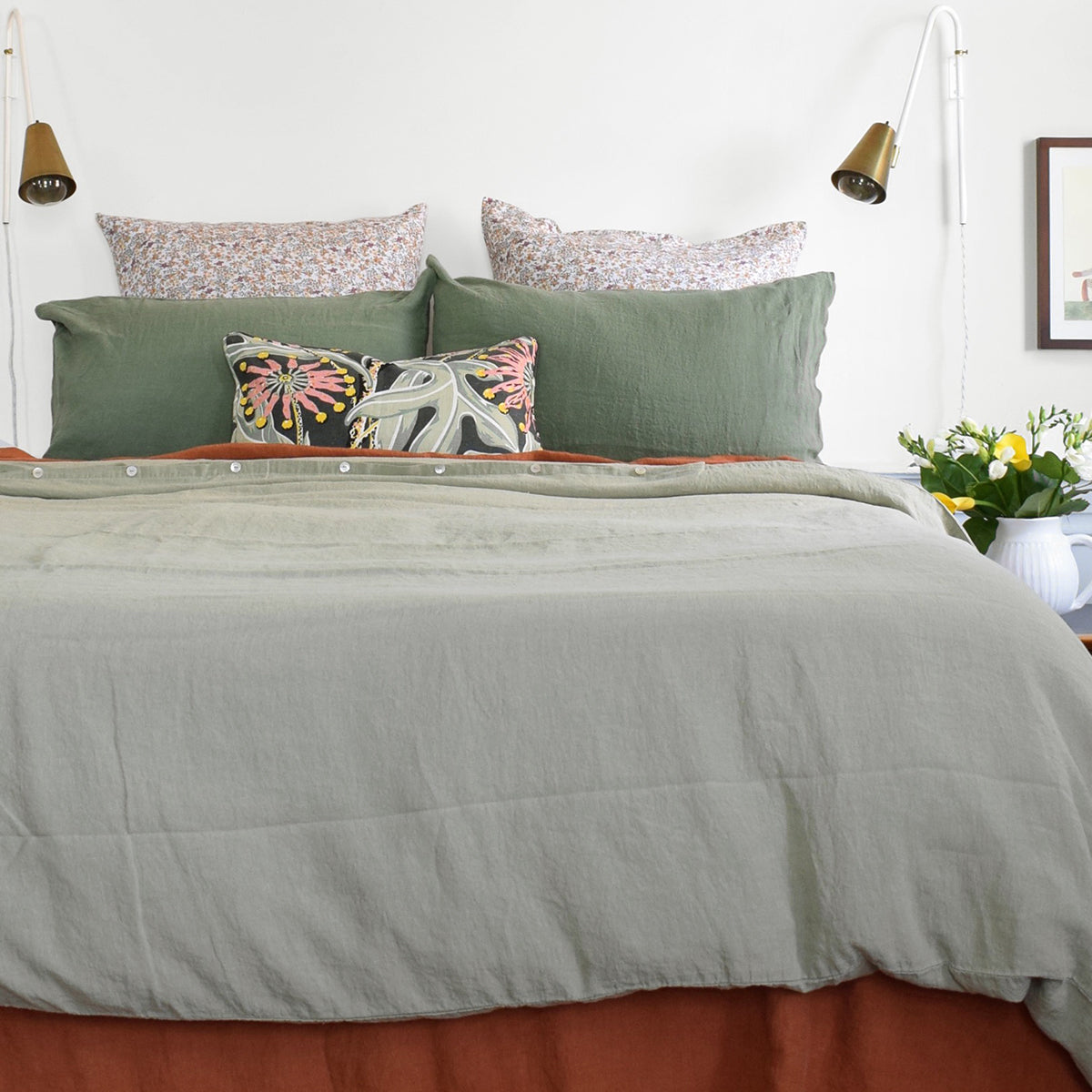 A Linge Particulier Linen Duvet in Fennel gives a olive and camo color to this duvet for a green colorful linen bedding look from Collyer&#39;s Mansion