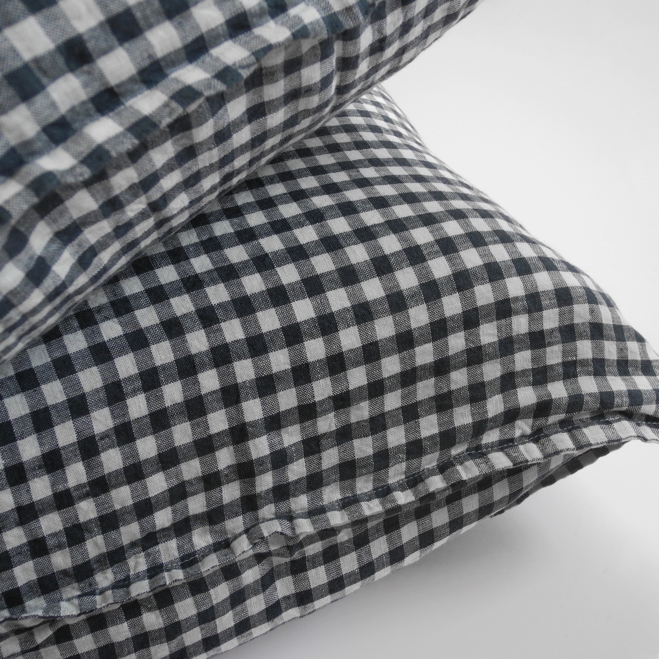 Linen Euro Pillowcase, anthracite gingham, Pillowcase, Linge Particulier, Collyer&#39;s Mansion - Collyer&#39;s Mansion