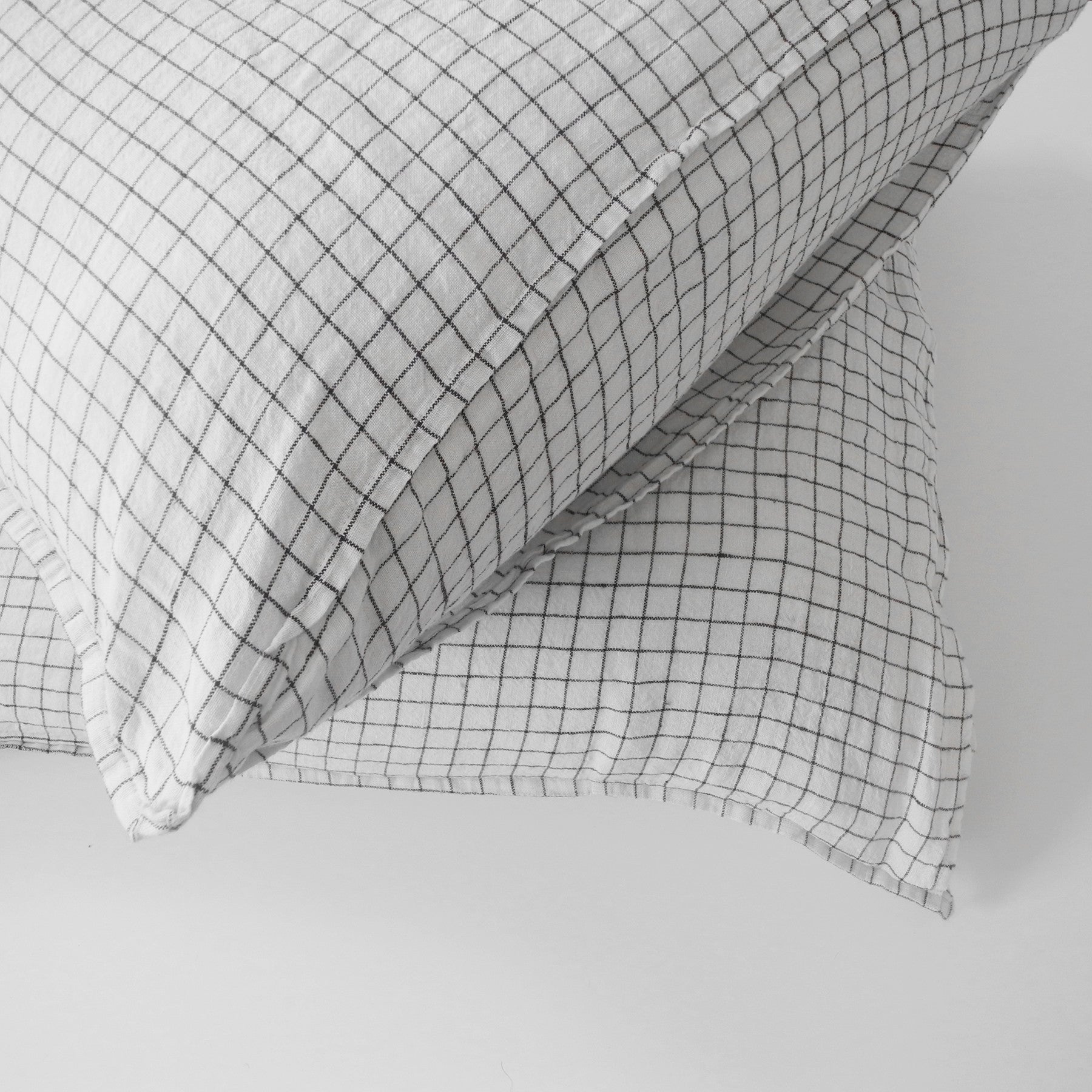 Linen Euro Pillowcase, black check, Pillowcase, Linge Particulier, Collyer&#39;s Mansion - Collyer&#39;s Mansion