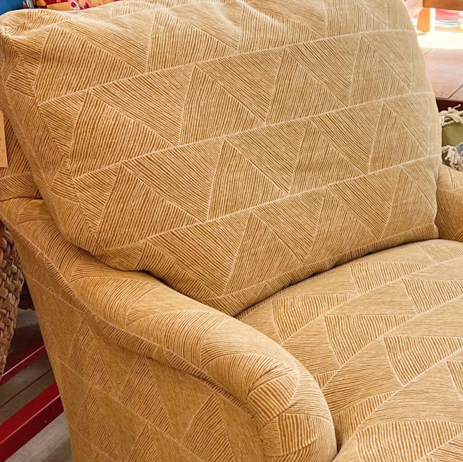 Henry Chair in Macgregor Marigold