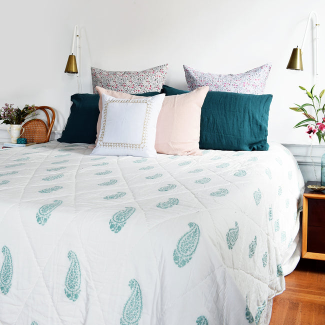 Large Paisley Mint Quilt, multiple sizes