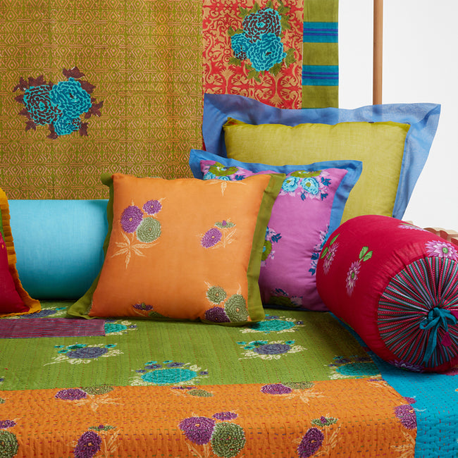 Big Dahlia Acid Green Gudri Bed Cover, queen/king