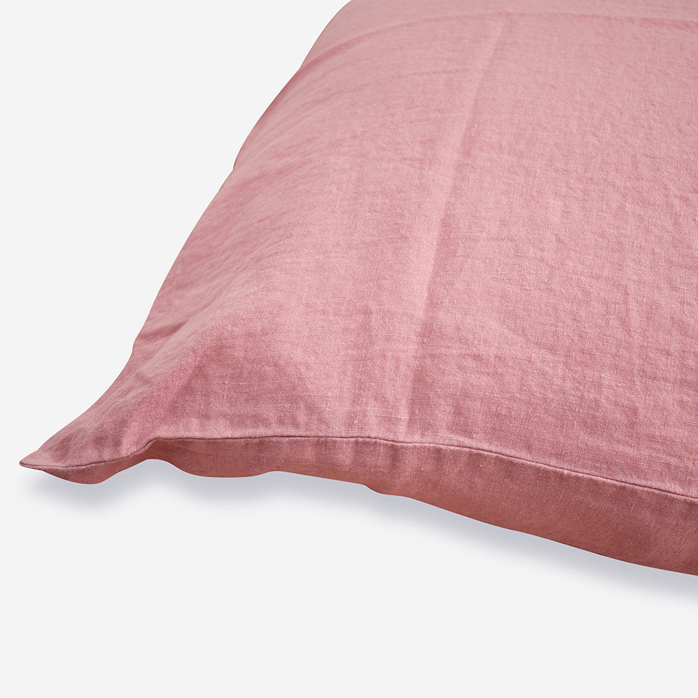 Linge Particulier Lychee Pink Standard Linen Pillowcase Sham for a colorful linen bedding look in deep old pink - Collyer&#39;s Mansion